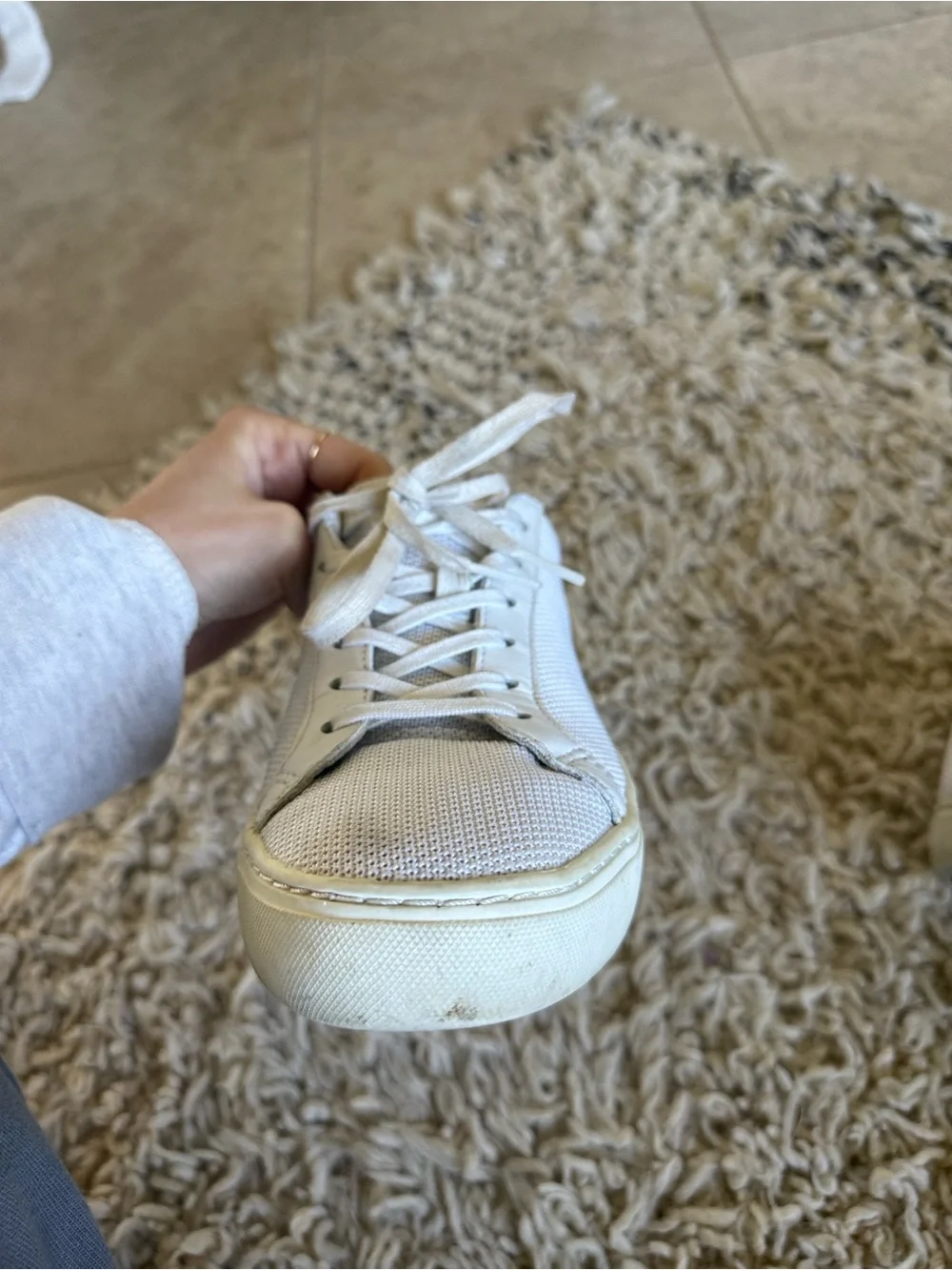 Lacoste shoes - Picture 5 of 7